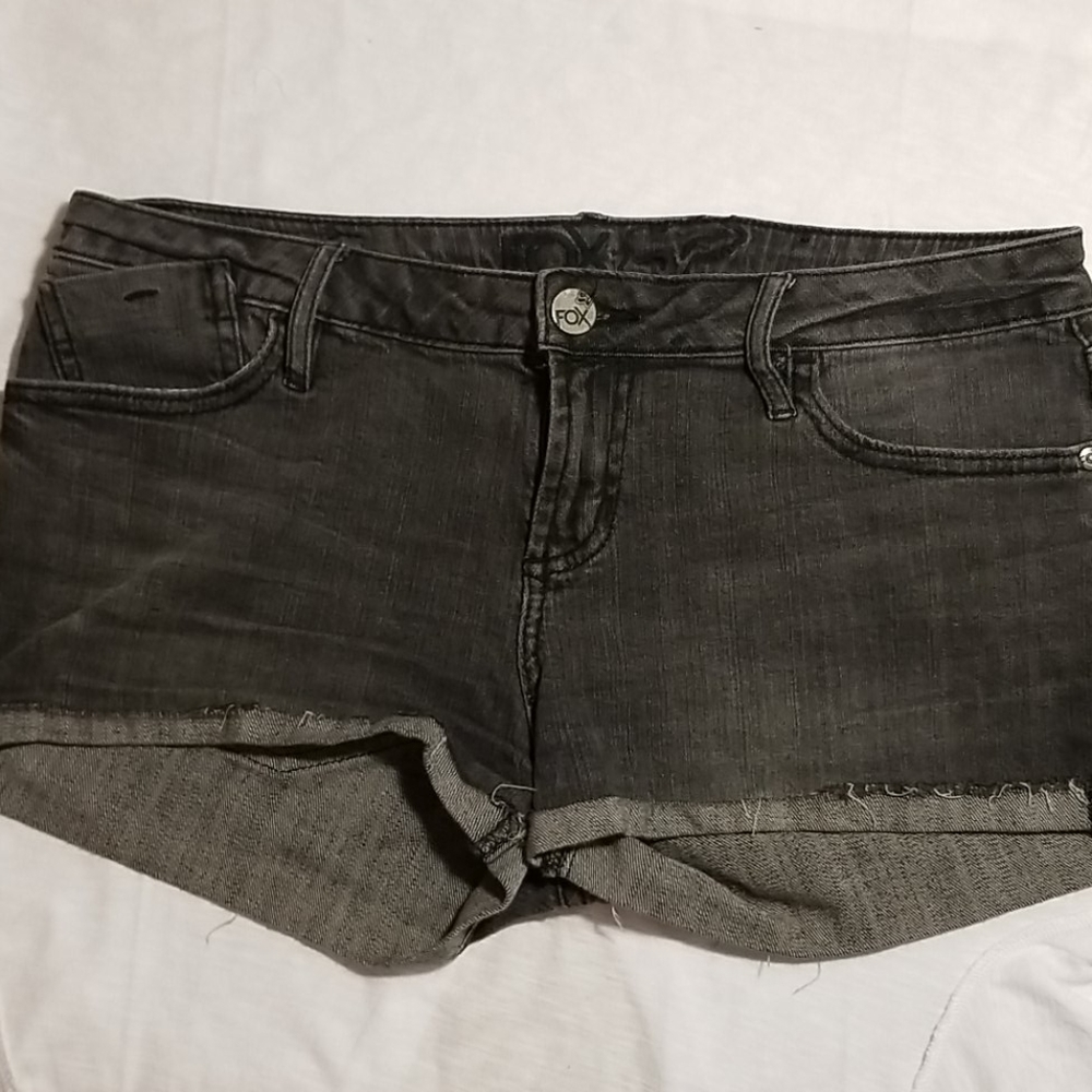 Fox Gray Junior Women's Jean Shorts size 7